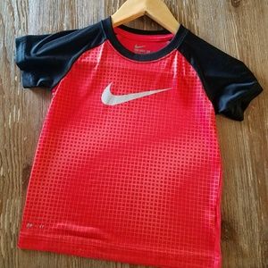 LAST CHANCE | Nike | boys shirt